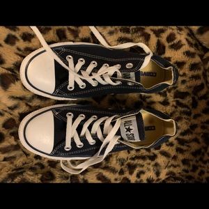 Navy converse